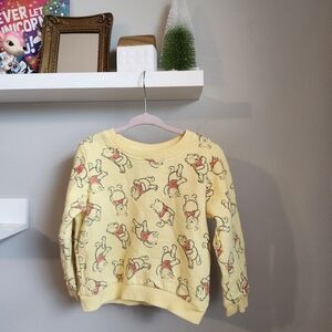 Disney Yellow Winnie the Pooh Crew Neck Sweater Size 3t